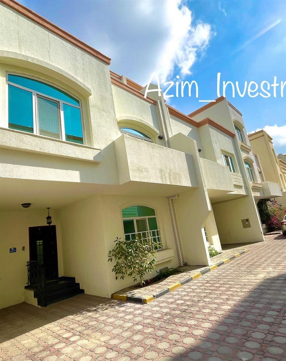 Spacious 6Bedroom Townhouse in Al Khoud-Balcony-Covered parking ...